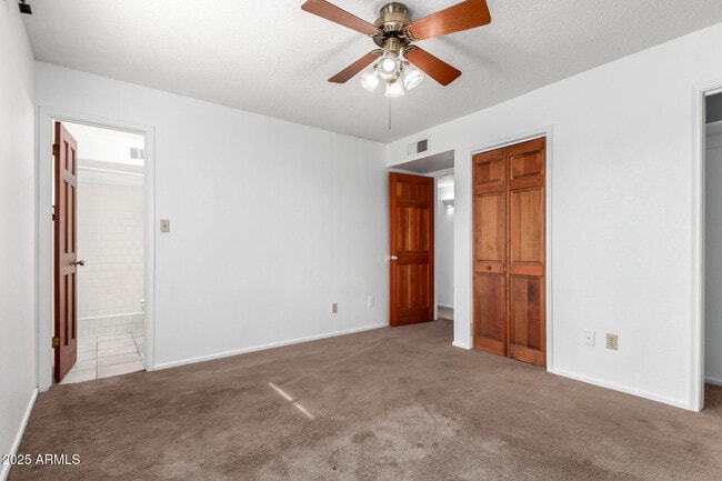 Photo - 1341 W Shannon St