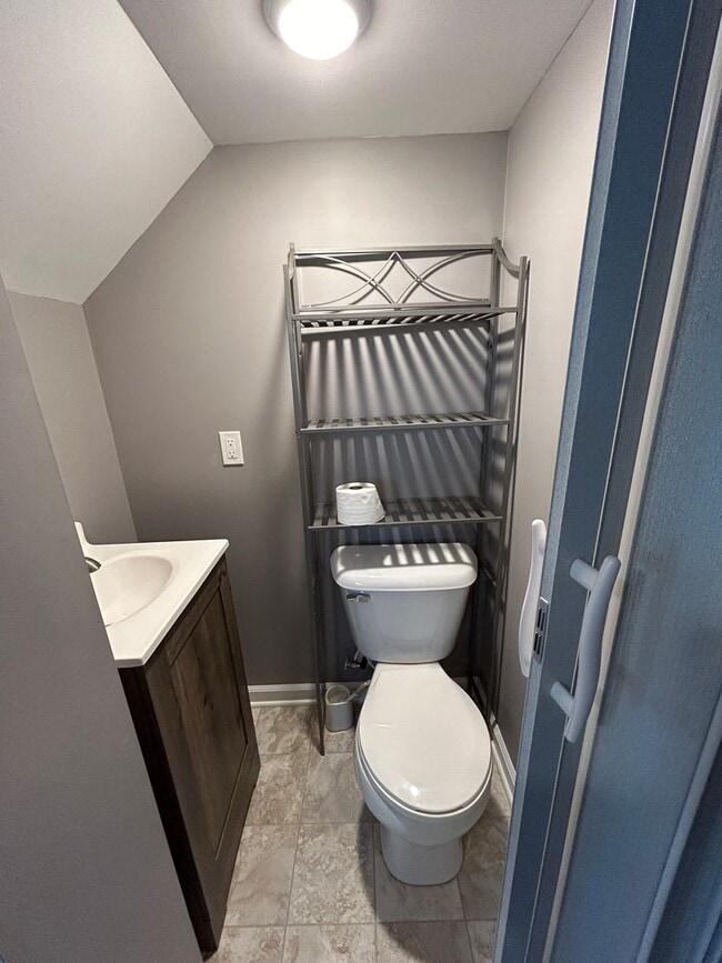 Charming 3 bedroom House - Charming 3 bedroom House