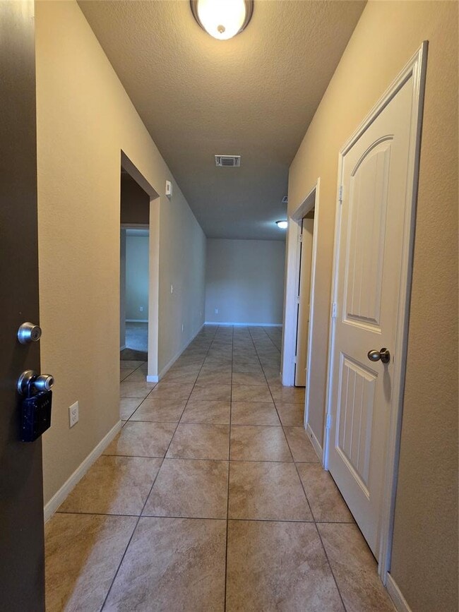 Photo - 10210 Tildon Ave