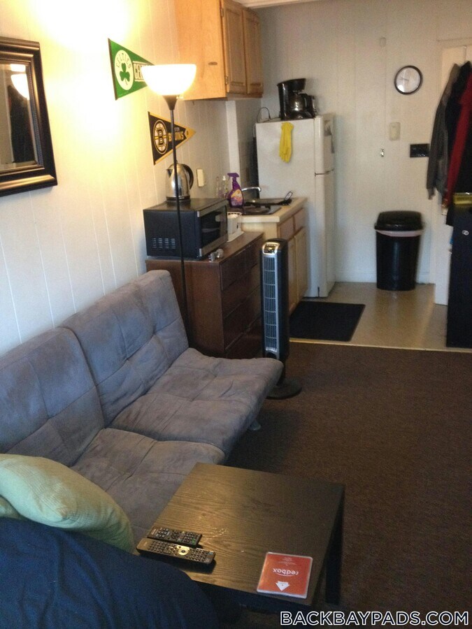 Photo - 272 Newbury St Unidad 14