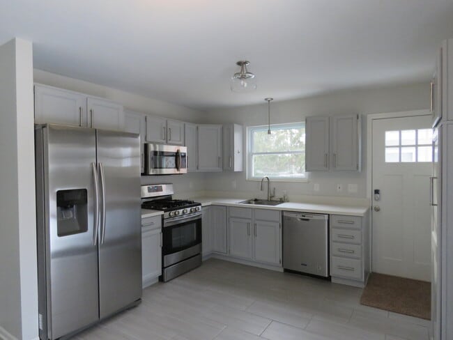 Photo - 3539 East St