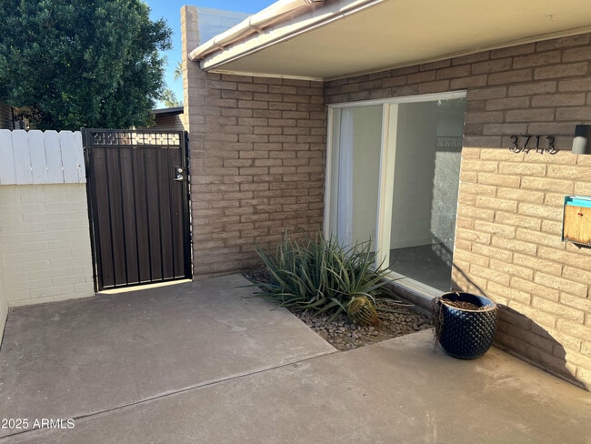 Photo - 3713 E Glenrosa Ave