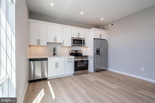 Photo - 2401 Washington Ave Unit 3F