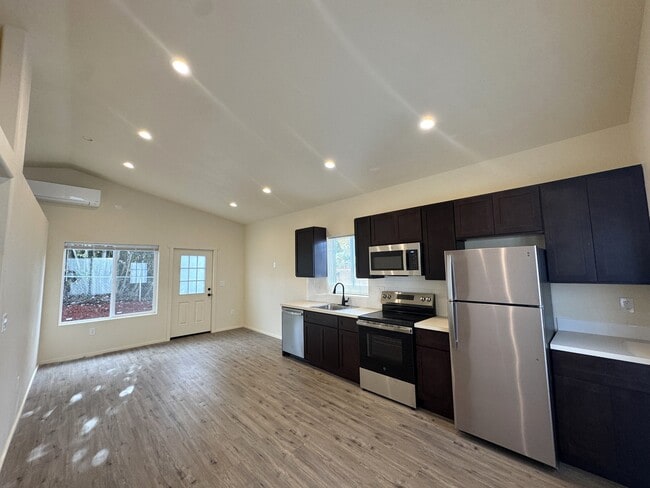 Photo - 11072 SW Sunny Hl Ln