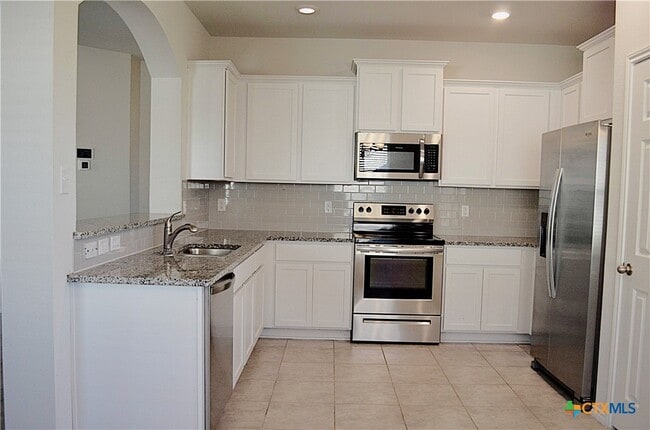 Building Photo - 2606 Cortona St