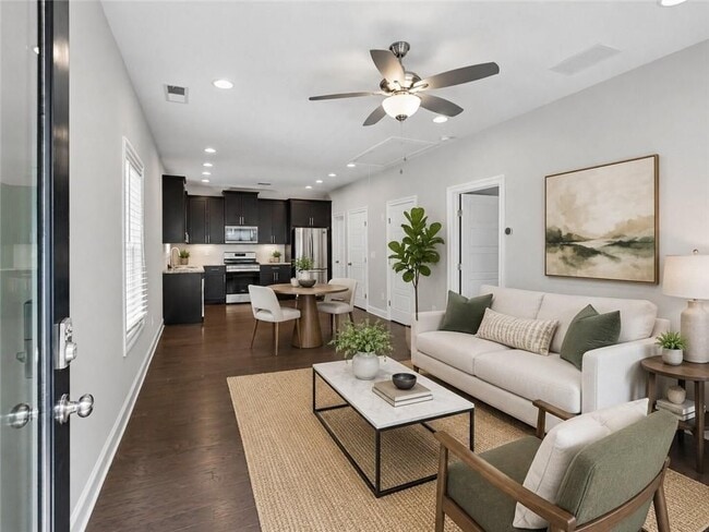 Photo - 1821 Sanford Dr Unit B