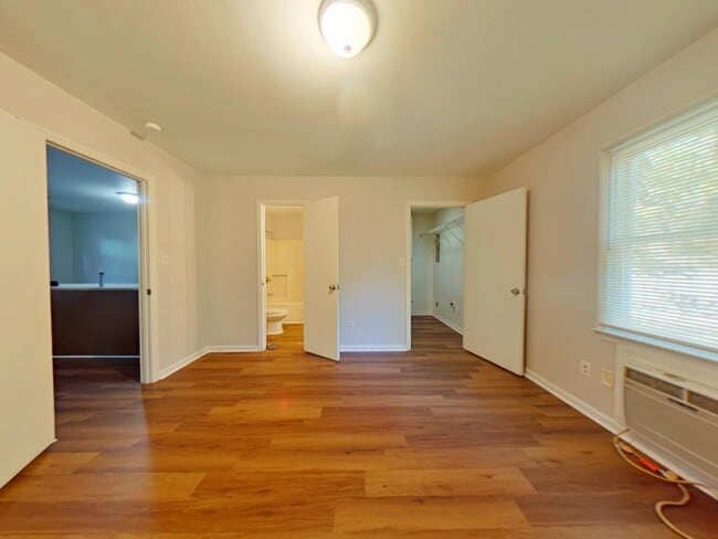 Photo - 1653 Dane St