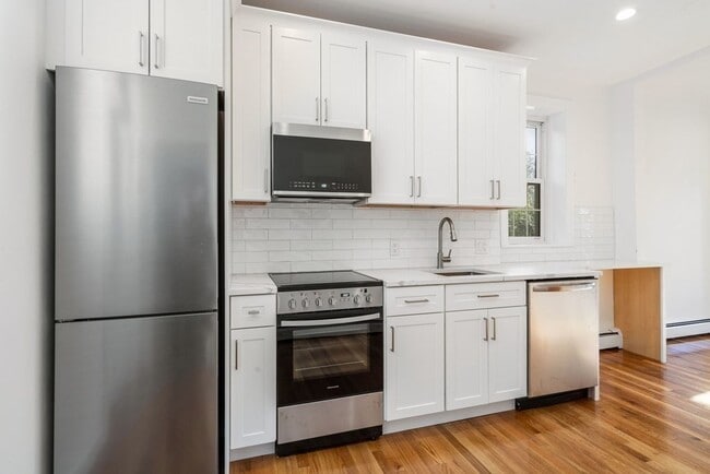 Building Photo - 101 Rutherford Ave Unit 2