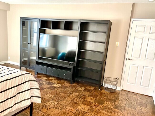 Photo - 900 S Hanley Rd Unit 5C