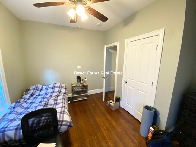 Photo - 178 Hillside St Unit 1