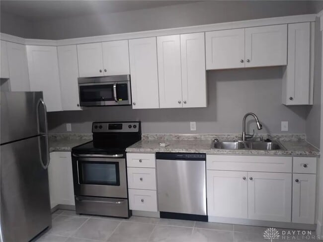 Photo - 134 Cross St Apartments Unit 2