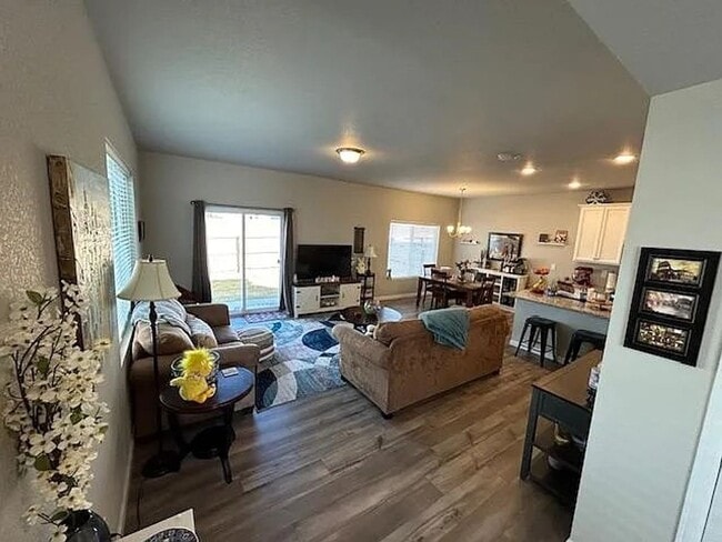 Photo - 3 Bed | 2.5 Bath | A/C | Fenced Yard | Near Military Bases