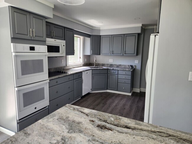 Photo - 148 Russells Mills Rd