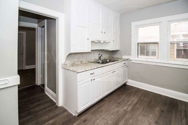 Photo - 14112 Edgewood Ave