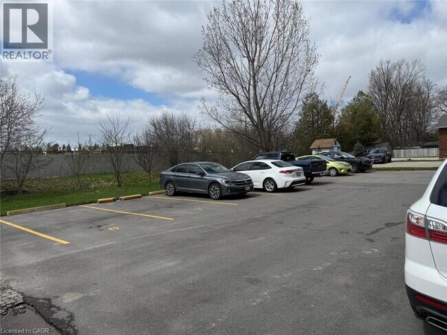 Photo - 449 Hazel St Unit 9