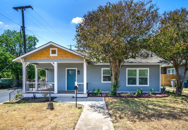 Updated Oak Cliff home on desirable corner... - Updated Oak Cliff home on desirable corner...