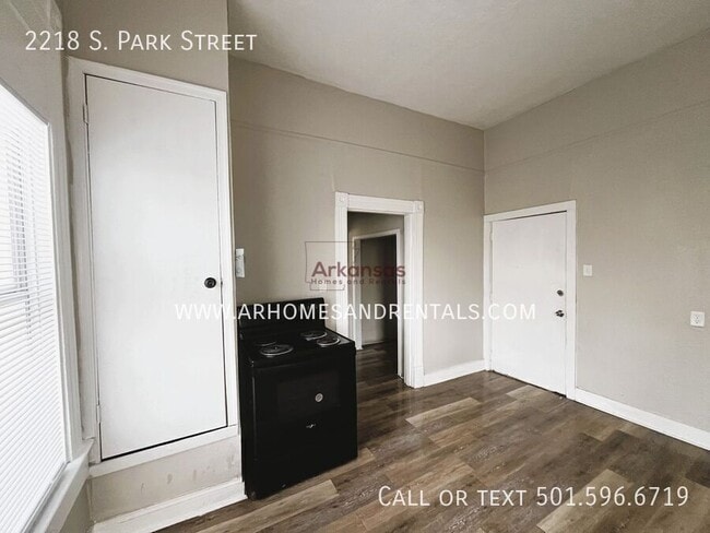Photo - 2218 S Park St