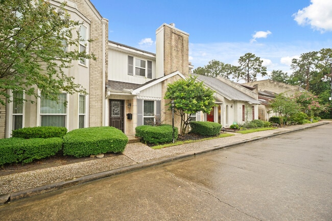 Photo - 1830 S Gessner Rd Casa