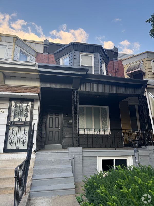Building Photo - 807 S 57th St Rental