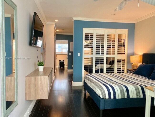 Building Photo - 825 Euclid Ave Unit 12-A