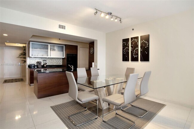 Photo - 1830 S Ocean Dr Unidad 3204