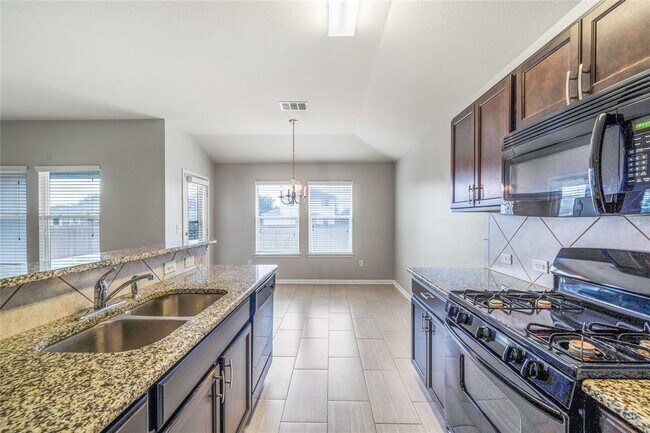 314 Foxglove Dr