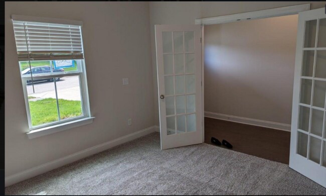 Photo - 1411 Alabaster Ln