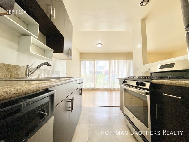 Photo - 1326 Flores St Unit 12