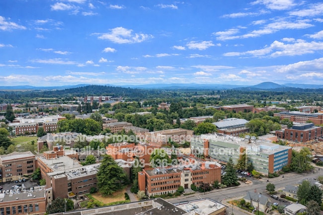 Photo - 205 NW Kings Blvd