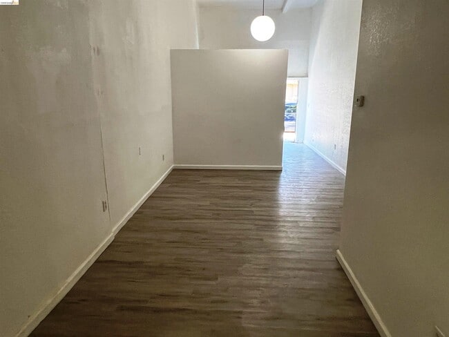 Photo - 2869 38th Ave