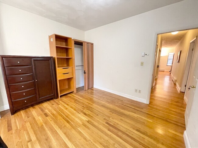 Photo - 296 Columbus Ave Unidad 1