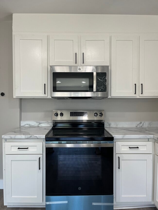 Building Photo - 971 Shannon Dr Unit Apt 1