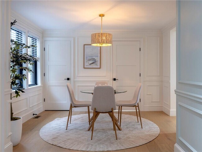 7 Dearborn St Unit 2
