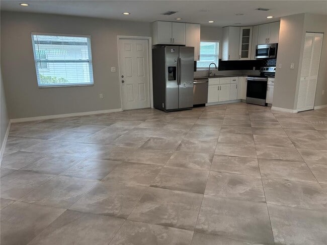 Photo - 5839 Erin Ln S