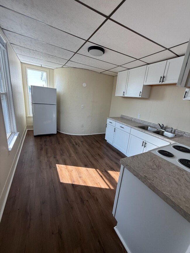 Photo - 1835 Dunlap Ave