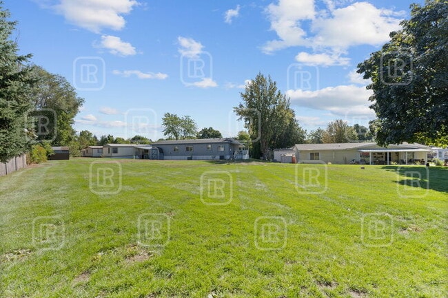 Photo - 7800 E Alki Ave