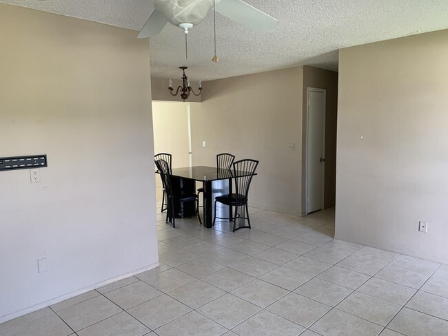 Photo - 273 NE Ardsley Dr