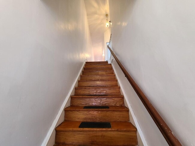 Photo - 5437 Walnut St Unit 2nd Floor