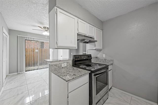 Photo - 3034 Tudor Ln