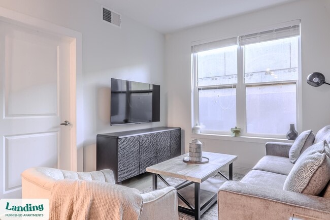 Photo - 210 E Green St Unit 620.1411092