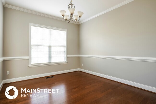 Photo - 515 Barrette Ln