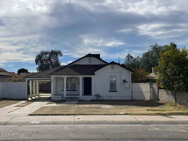 Building Photo - 423 E Crescent Ave Rental