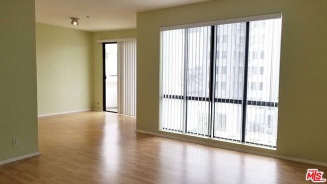 Photo - 533 S St Andrews Pl Unidad 321