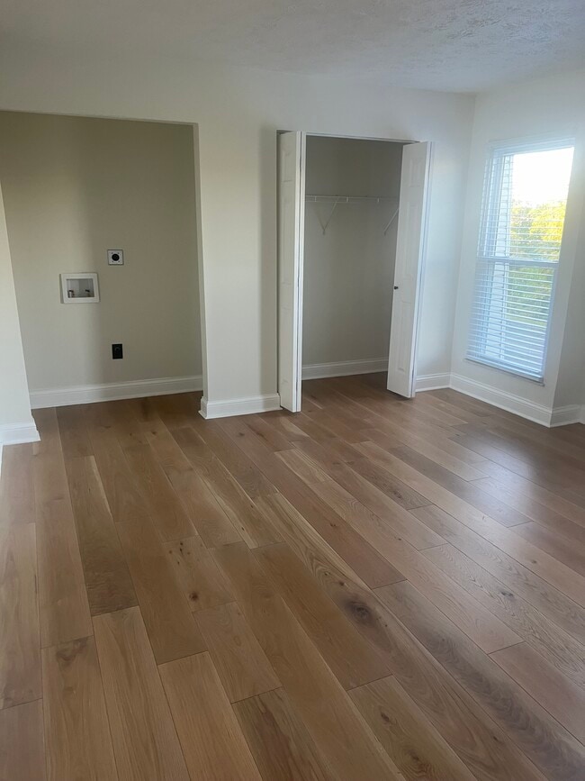 Building Photo - 1310 Louisville Rd Unit 36 Rental