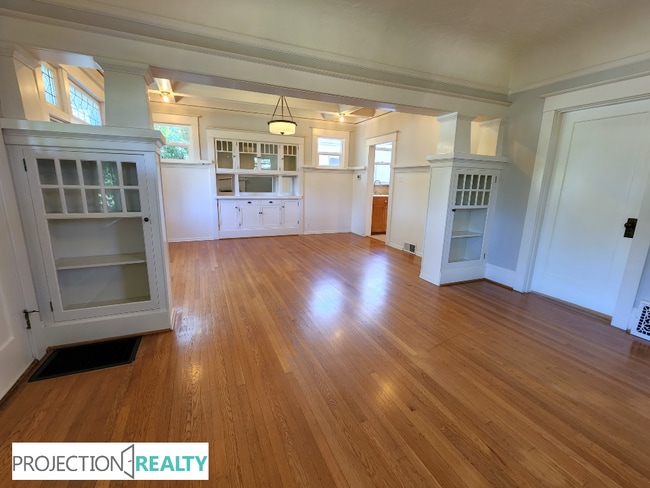 Photo - 6239 NE 6th Ave
