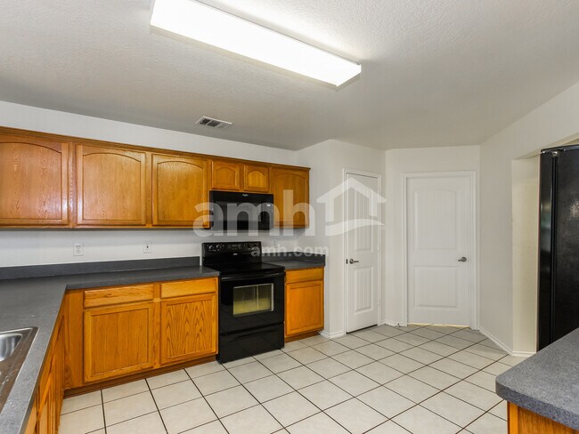 Photo - 4023 Collin Ct