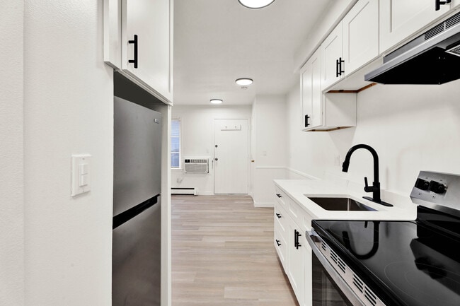 Photo - ONE11 RESIDENCES - MT CLEMENS - APARTMENTS