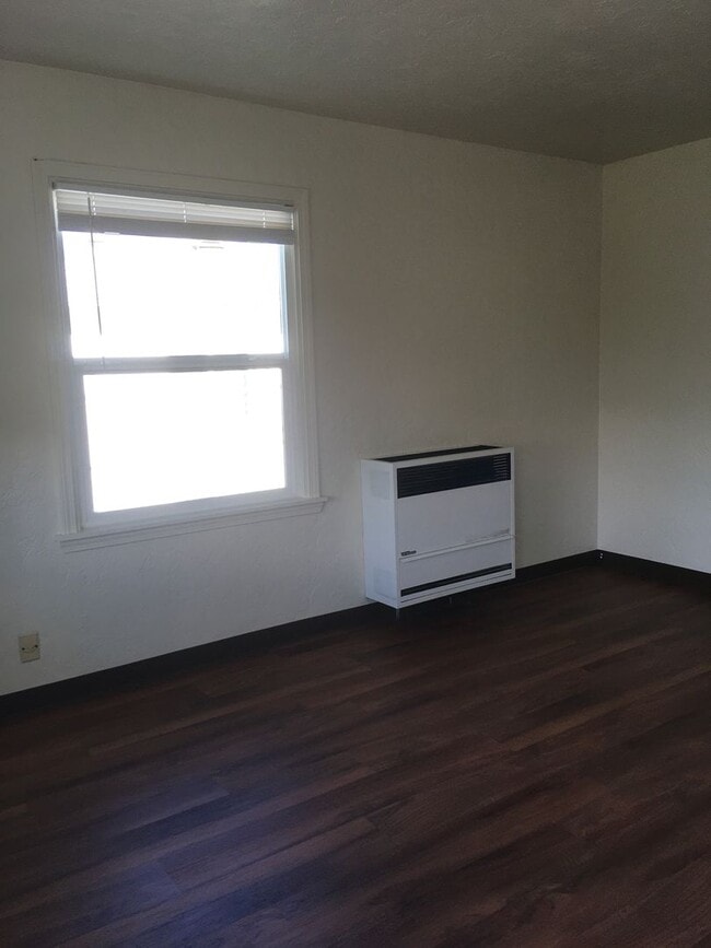 Photo - 19453 Hill St Unidad B