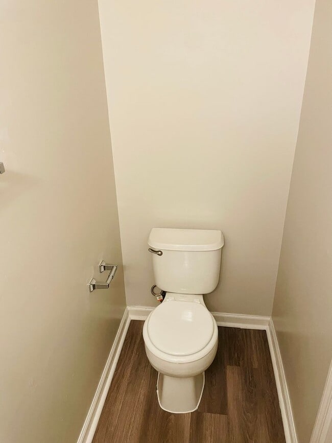 Photo - Spacious Townhouse off Hartsfield Road