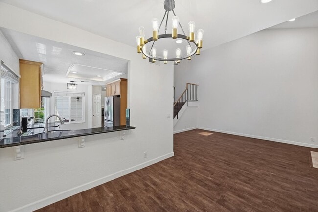 Photo - 1286 Crestpoint Dr